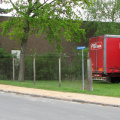 Dyre lastbiler sikret med pigtråd