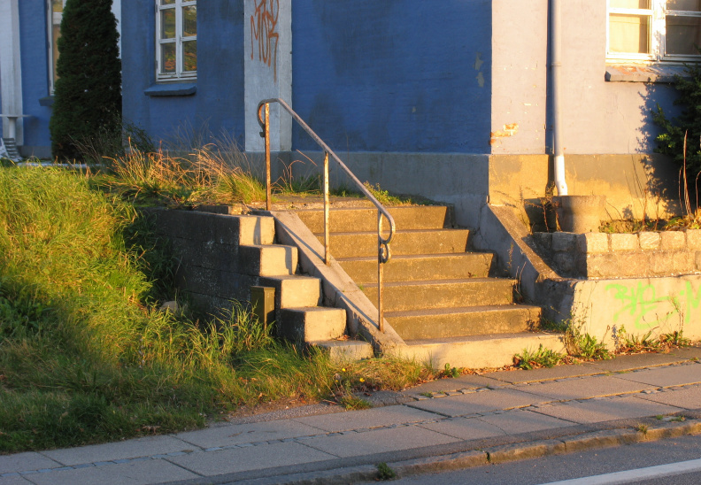 Hvis din trappe er for smal, kan du bare gøre den bredere